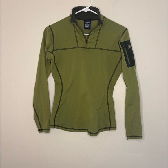 Arc'teryx Women’s Medium Green Long Sleeve Top with Dark Accents - Picture 1 of 9